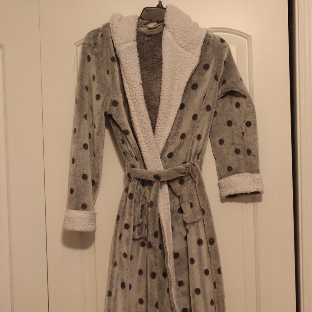 Bobby Brooks Sleepwear Soft Hooded Belted Robe One Size Grey Polka Dot